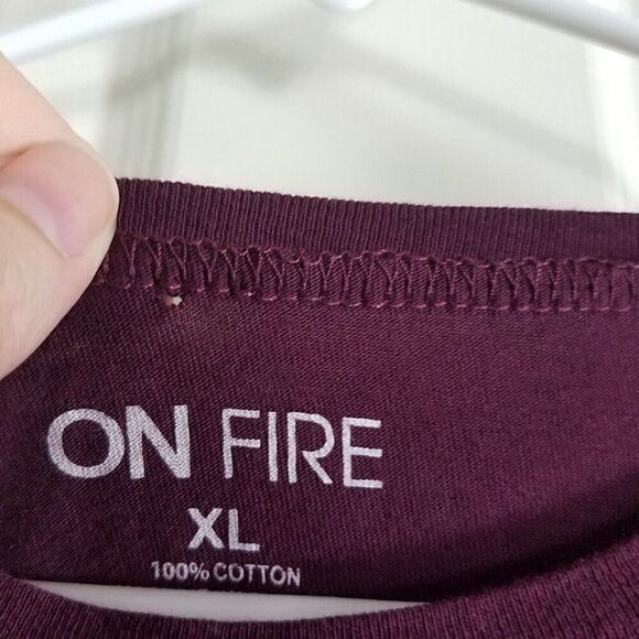 On Fire XL Tee Shirt Making Money Moves Maroon Knot Tie Front Hem Cotton Casual - Picture 8 of 11
